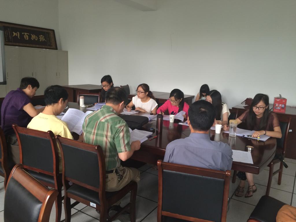 马克思主义学院2012级研究生学位论文预答辩圆满结束