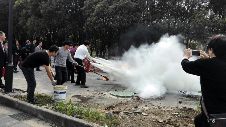 江南大学马克思主义学院2015年春季消防演练圆满结束