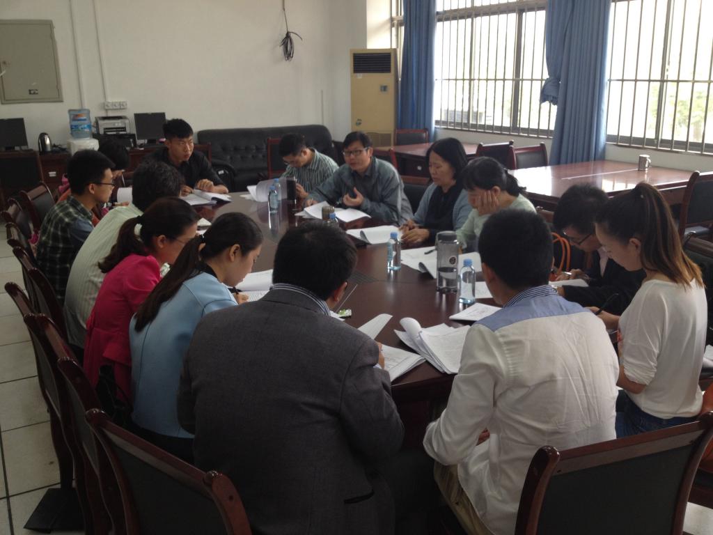 我院2013级研究生论文开题报告会顺利举行